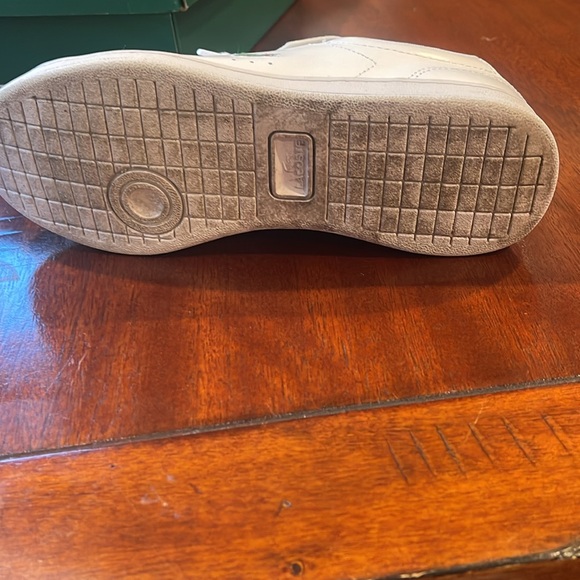 Lacoste shoes - Picture 3 of 5